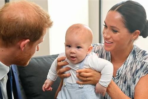 Meghan tiết lộ khoảnh khắc sinh tử của con trai trước khi rời hoàng gia Anh