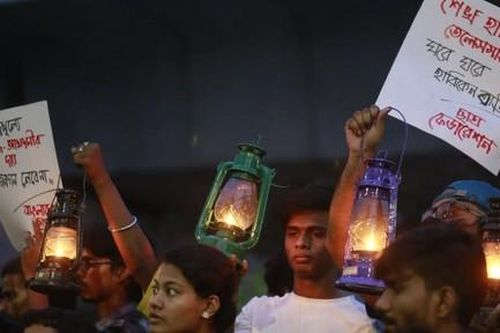 Bangladesh thiếu điện trầm trọng phải cắt giảm giờ học, giờ làm