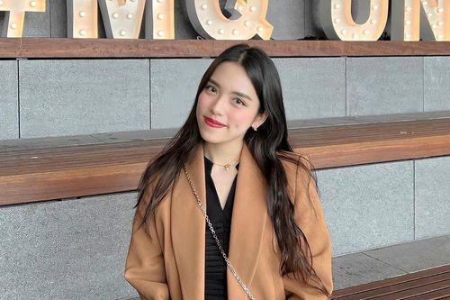Nữ sinh Việt là Youtuber nổi tiếng, tốt nghiệp đại học top 1% thế giới