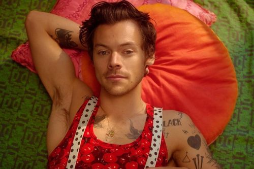 Chuyện Harry Styles mặc váy