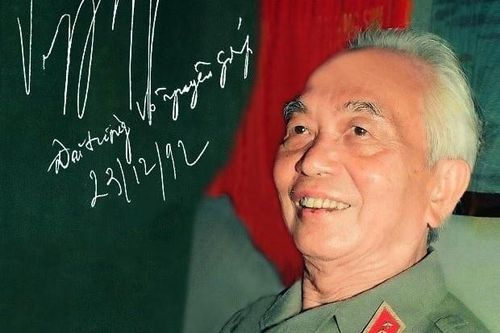 Cuộc đời, sự nghiệp Đại tướng Võ Nguyên Giáp qua ảnh