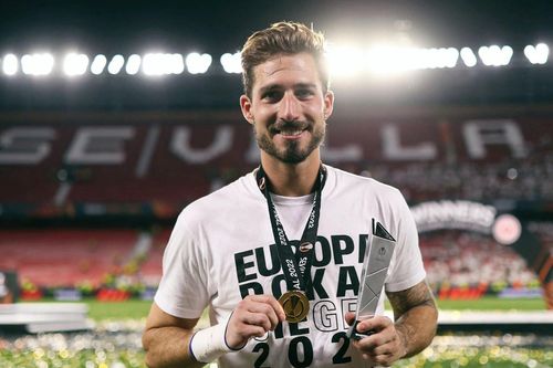 MU nhận cái lắc đầu từ nhà vô địch Europa League