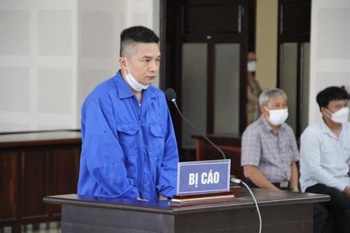 Tự nhận 'người nhà' lãnh đạo thành phố để lừa đảo