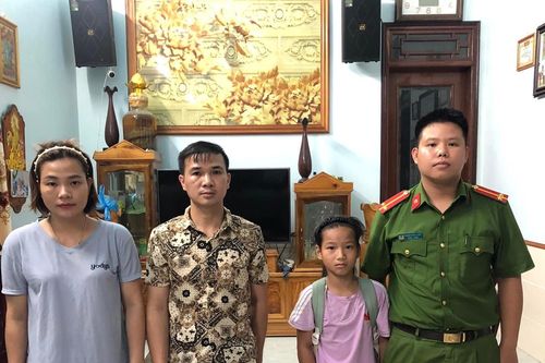 Bé gái bị lạc khi đi bộ từ Tuyên Quang sang Yên Bái tìm ông bà ngoại