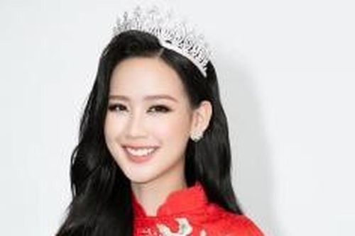 Á hậu cao 1,85 m thi Hoa hậu Liên lục địa