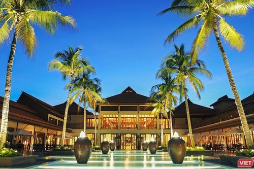 Khu nghỉ dưỡng Furama Đà Nẵng nhận liên tiếp 3 giải World Luxury Awards 2022