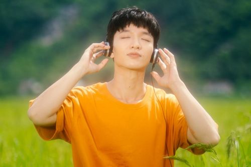 Hoàng Dũng nghe nhầm lời ca khúc do chính mình hát chỉ vì một... bình luận