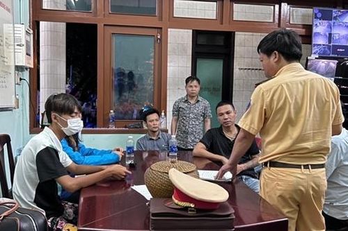 Ngăn chặn kịp thời hai thanh niên bị dụ dỗ bỏ nhà đi tìm 'việc nhẹ, lương cao'