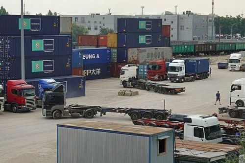 Bloomberg: Dự báo của phương Tây về kinh tế Nga đã sai