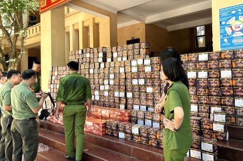 Công an Nghệ An triệt phá nhiều đường dây mua bán pháo lậu, thu giữ 4,6 tấn pháo