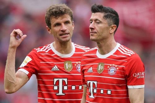 Thomas Muller thách thức Lewandowski
