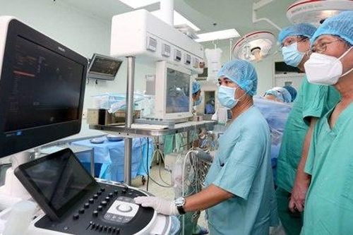 Bệnh nhân mắc ung thư nhập viện điều trị tại một bệnh viện tăng 45%