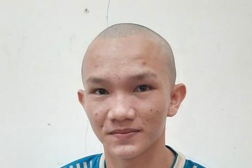 Tạm giữ hình sự đối tượng chém người khi dừng đèn đỏ gây xôn xao ở Cà Mau