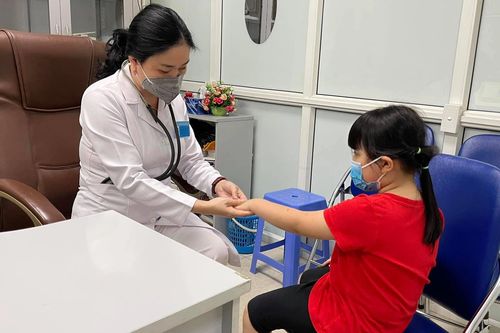 Đối phó với bệnh truyền nhiễm khi trẻ tựu trường