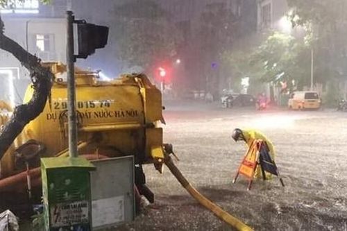 Hà Nội nắm bắt dư luận quanh đề nghị khen thưởng Cty Thoát nước