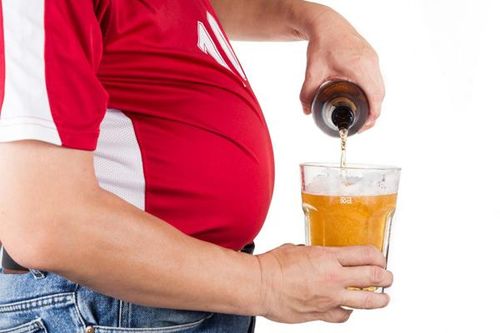 Nguyên nhân nhiều nam giới có 'bụng bia' dù không uống bia