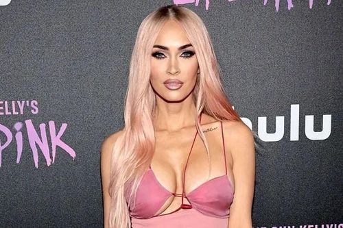 Cách màu hồng Barbie chiếm lĩnh Hollywood