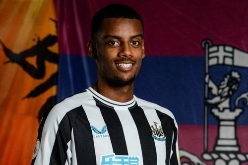 Tân binh đắt nhất lịch sử Newcastle có gì đặc biệt?
