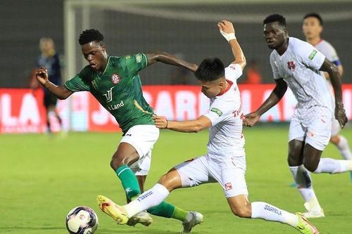 Hà Nội FC bị chia điểm, Hải Phòng vươn lên vị trí thứ hai
