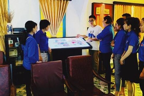 Lịch sử trong miền ký ức