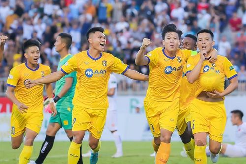 HLV SLNA và Hà Nội FC nói gì sau trận hòa ở vòng 14 V.League?