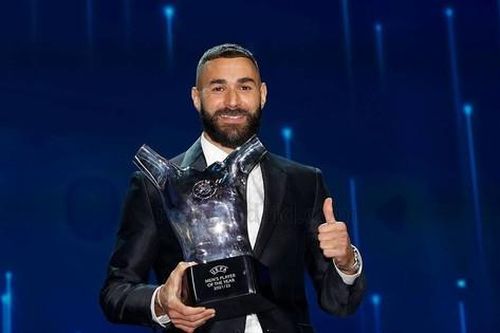 Benzema được vinh danh, Barca tái ngộ cựu thù