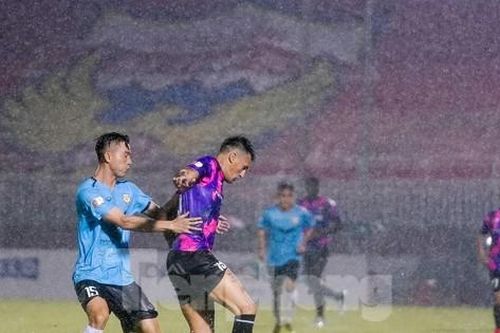 Sài Gòn FC giành 3 điểm nhọc nhằn trong trận thủy chiến