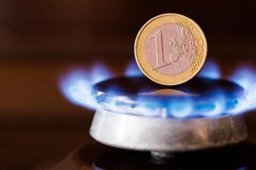 Giá khí đốt tại châu Âu tiếp đà tăng lên 3.400 USD