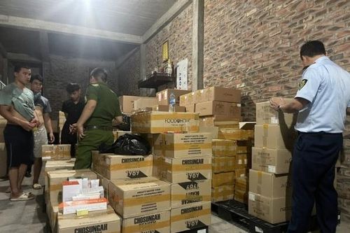 Công Thương qua góc nhìn báo chí ngày 27/8: Tạm giữ 41.500 sản phẩm mỹ phẩm Hàn Quốc nghi nhập lậu