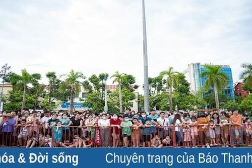 Muôn vàn cảm xúc trong ngày khai mạc Lễ hội Khinh khí cầu tại Thanh Hóa
