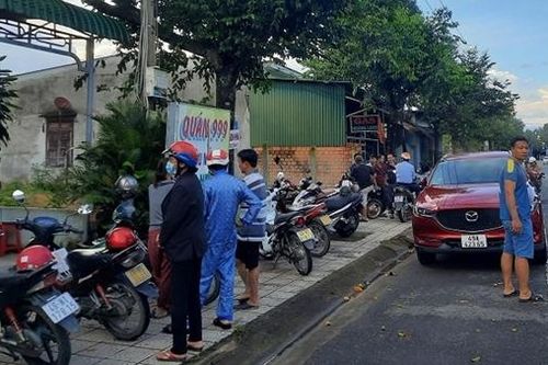 Chủ quán nhậu chết cháy trong chuồng nuôi chó