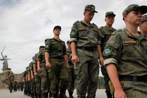 Tổng thống Putin quyết định tăng thêm 137.000 binh sĩ cho quân đội
