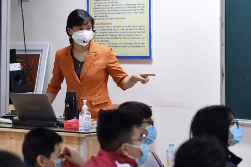 Nghịch lý giảm hơn 48 nghìn giáo viên nhưng tăng 2,5 triệu học sinh
