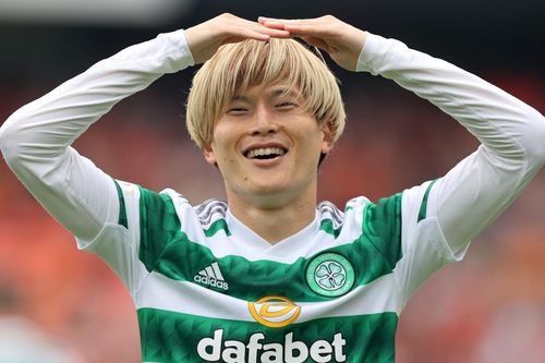 Sao Nhật Bản lập hat-trick giúp Celtic thắng 9-0