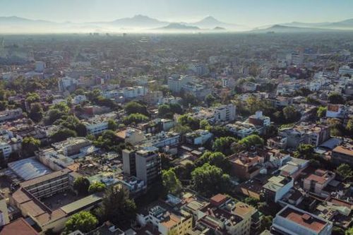 Người Mỹ tràn sang Mexico và những hệ lụy