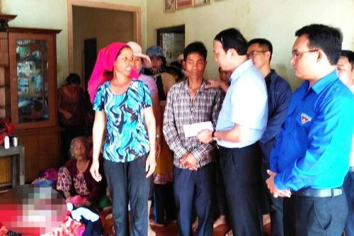 Hai bé sinh đôi đuối nước thương tâm ở Đắk Lắk