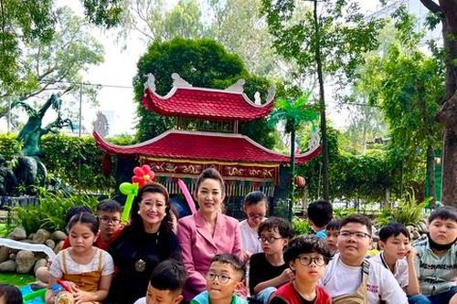 NSND Kim Cương chăm lo trẻ em mồ côi trong đại dịch
