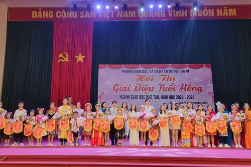 Ba Vì (Hà Nội) tổ chức chung khảo hội thi 'Giai điệu tuổi hồng'