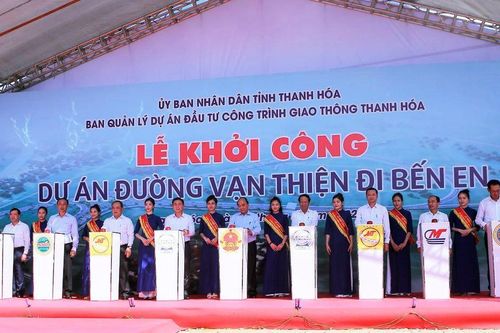 Chủ tịch nước Nguyễn Xuân Phúc dự Lễ khởi công dự án đường Vạn Thiện - Bến En