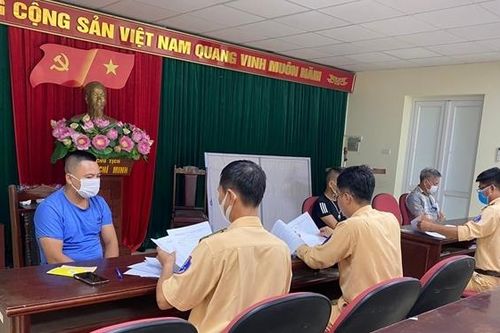 Khởi tố 3 đối tượng gây rối trật tự công cộng trong vụ xe khách lạng lách trên cao tốc Hà Nội – Thái Nguyên