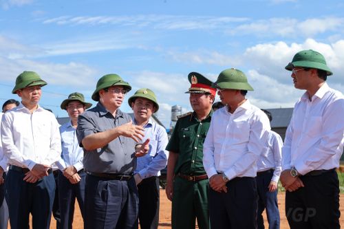 Thủ tướng khảo sát dự án sân bay Sa Pa