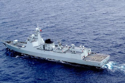 Trung Quốc bổ sung 5 tàu khu trục mang tên lửa dẫn đường