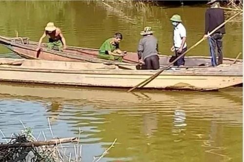 Thi thể người phụ nữ nổi trên sông ở Quảng Trị