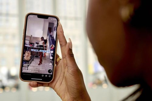 Phố Wall sợ nhân viên Gen Z dùng TikTok