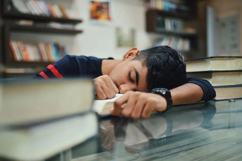 Điểm số giảm, bạo lực học đường tăng vì sóng nhiệt ở Mỹ
