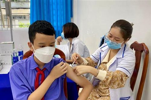 Quảng Trị: Đẩy mạnh tiêm vắc xin COVID-19 cho trẻ em