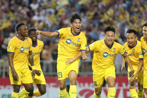 Huấn luyện viên Park Hang-seo 'phả hơi nóng' đến V-League như thế nào?