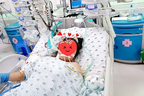 Xúc động dòng nhắn nhủ của bệnh nhi: 'Ngoại, mẹ đừng lo, con khỏe rồi'