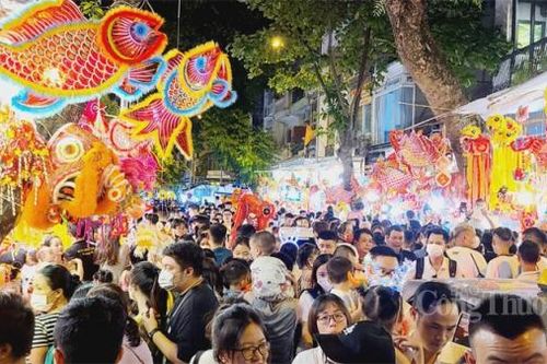Phố Hàng Mã rộn ràng không khí Tết Trung thu