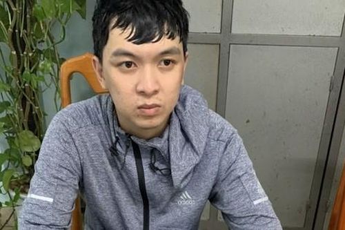 Lừa đảo chiếm đoạt tài sản bằng cách lạ